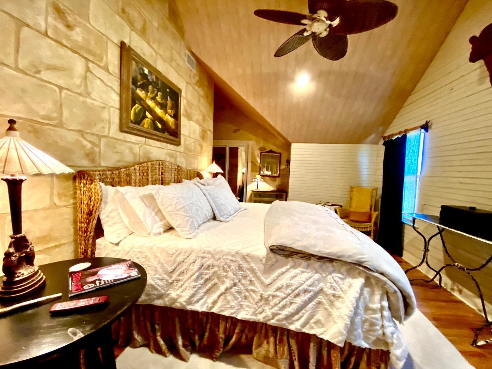 V700 Ranch Stays Marble Falls Bagian luar foto