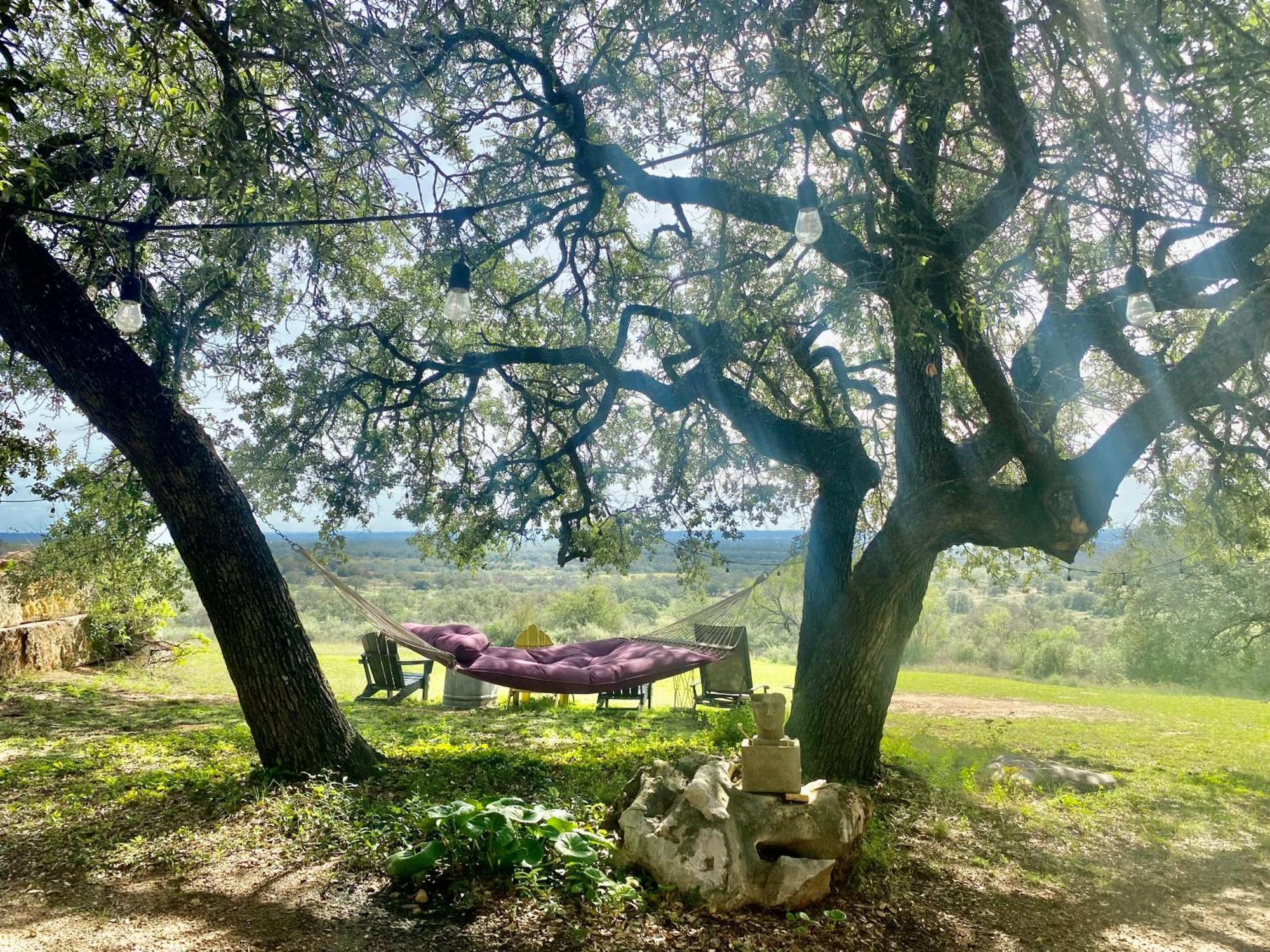 V700 Ranch Stays Marble Falls Bagian luar foto