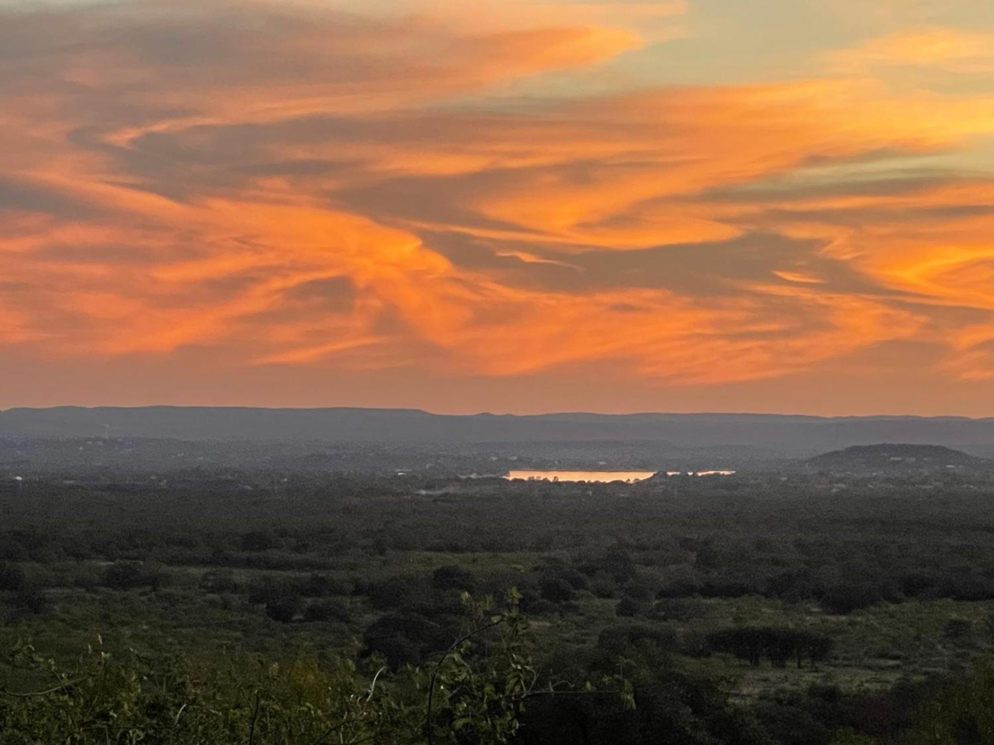 V700 Ranch Stays Marble Falls Bagian luar foto