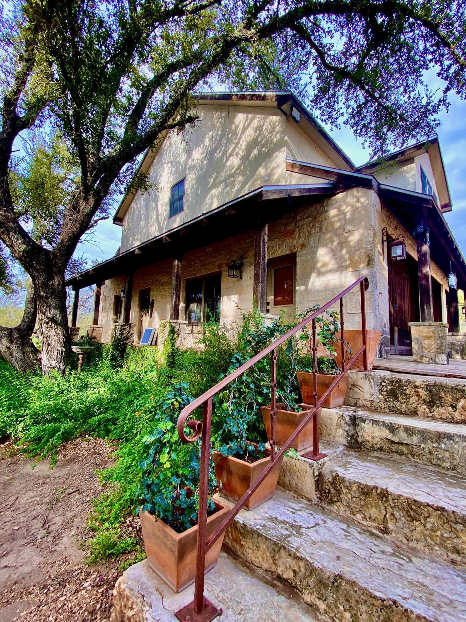 V700 Ranch Stays Marble Falls Bagian luar foto